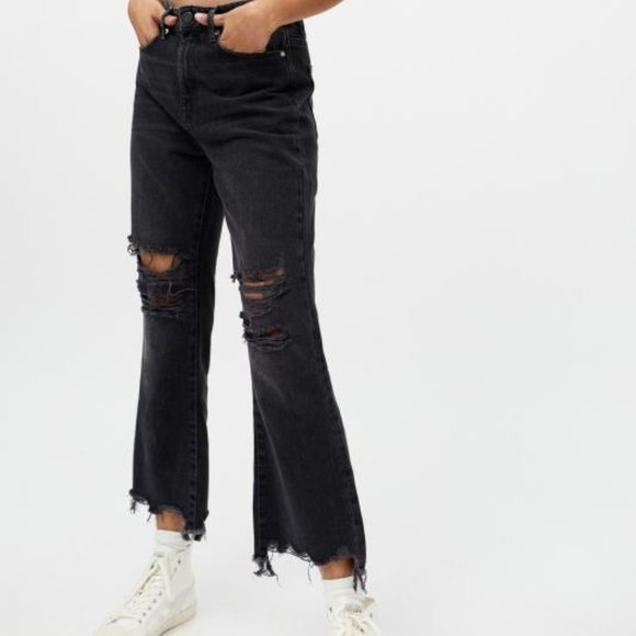 Urban Outfitters Denim - Urban Outfitters UO BDG black frayed crop pants Jeans sz 28